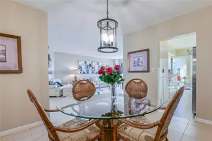 7200 Radice Ct, Lauderhill, FL 33319 - Photo 9