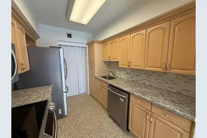 19707 Turnberry Way #8D, Miami, FL 33180 - Photo 17