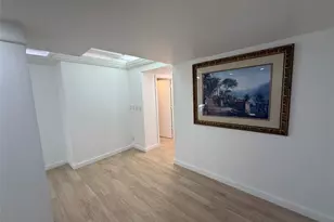 19707 Turnberry Way, Miami, FL 33180 - Photo 21