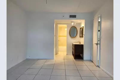 501 SE 8th St, Unit #103, Deerfield Beach, FL 33441 - Photo 17