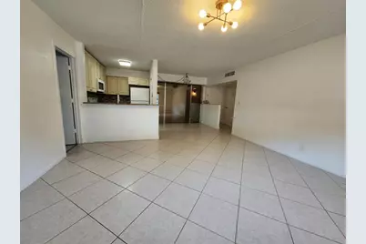 501 SE 8th St, Unit #103, Deerfield Beach, FL 33441 - Photo 3