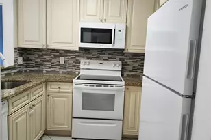 501 SE 8th St, Deerfield Beach, FL 33441 - Photo 11