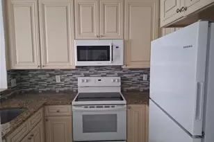 501 SE 8th St, Deerfield Beach, FL 33441 - Photo 7