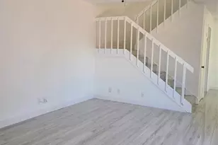 912 Springdale Cir, Palm Springs, FL 33461 - Photo 3