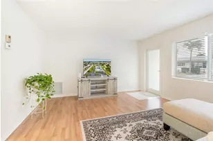 985 NW 69th Ave, Margate, FL 33063 - Photo 5