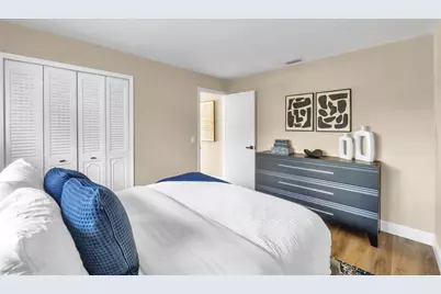 8871 NW 3rd St, Pembroke Pines, FL 33024 - Photo 29