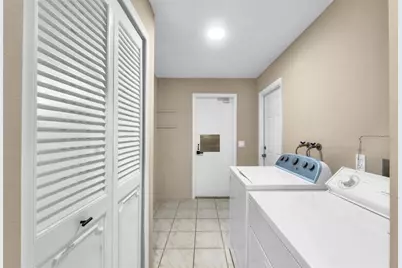 8871 NW 3rd St, Pembroke Pines, FL 33024 - Photo 31