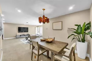 8871 NW 3rd St, Pembroke Pines, FL 33024 - Photo 9