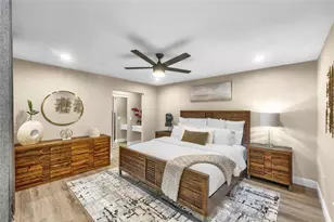 8871 NW 3rd St, Pembroke Pines, FL 33024 - Photo 15