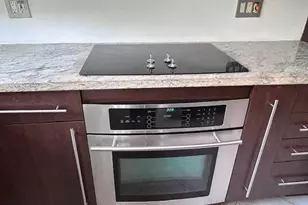 2031 NW 39th Ct, Oakland Park, FL 33309 - Photo 21