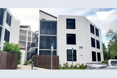212  Lake Pointe Dr, Unit #314, Oakland Park, FL 33309 - Photo 1