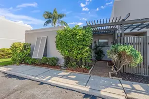 1491 NW 112th Way, Pembroke Pines, FL 33026 - Photo 5