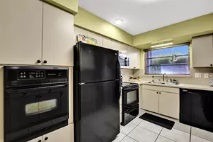 2201 N 49th Ave, Hollywood, FL 33021 - Photo 63