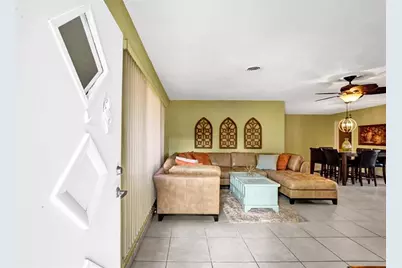 2201 N 49th Ave, Hollywood, FL 33021 - Photo 9