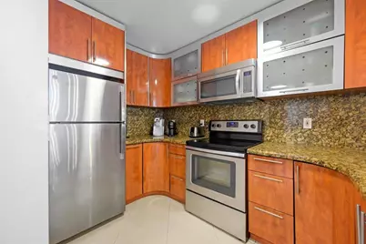 2081 S Ocean Dr, Unit #208, Hallandale Beach, FL 33009 - Photo 3