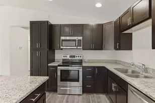 8007 Royal Ct, Labelle, FL 33935 - Photo 13