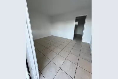 123  Erie St, Unit #16, Lake Worth Beach, FL 33461 - Photo 3