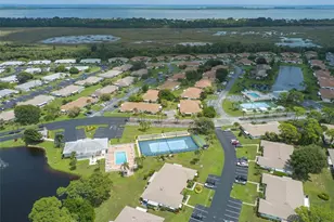 1217 S Lakes End Dr, Fort Pierce, FL 34982 - Photo 49