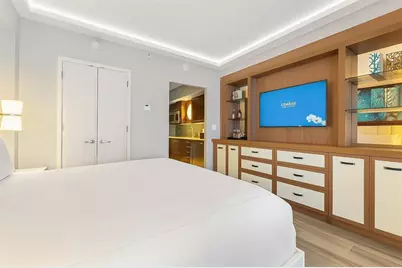 551 N Fort Lauderdale Beach Blvd, Unit #R1810, Fort Lauderdale, FL 33304 - Photo 5