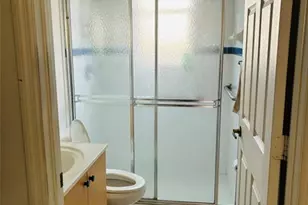 14224 NW 18th Ct, Pembroke Pines, FL 33028 - Photo 15