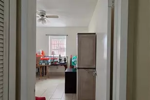 6031 NW 5th St, Miami, FL 33126 - Photo 11