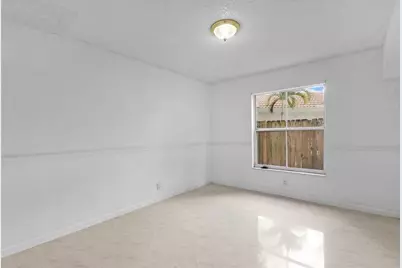 6648  Buena Vista Drive, Margate, FL 33063 - Photo 19