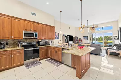 10658  Saint Thomas Drive, Boca Raton, FL 33498 - Photo 11