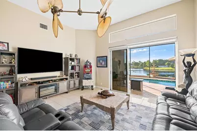 10658  Saint Thomas Drive, Boca Raton, FL 33498 - Photo 13