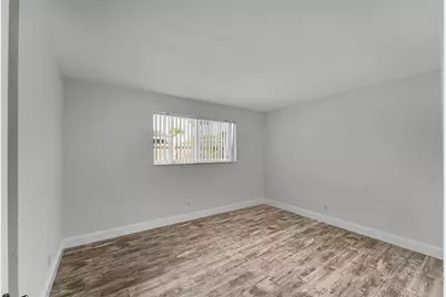 5940 NE 1st Ter, Oakland Park, FL 33334 - Photo 13