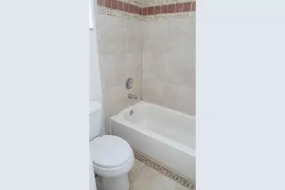 9101 NW 38th Dr, Coral Springs, FL 33065 - Photo 5