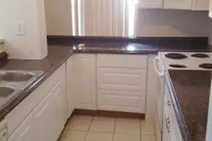 9101 NW 38th Dr, Coral Springs, FL 33065 - Photo 3