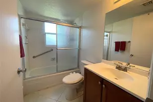 7640 NW 18th St, Margate, FL 33063 - Photo 17