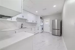 6220 SW 9th Ct, North Lauderdale, FL 33068 - Photo 13