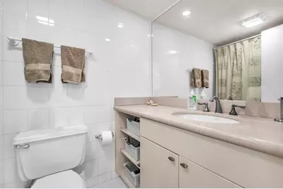 230  174th St, Unit #901, Sunny Isles Beach, FL 33160 - Photo 27