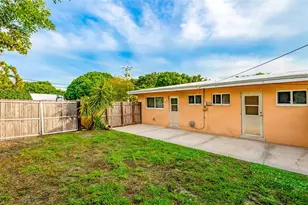 2581 NE 11th Ct, Pompano Beach, FL 33062 - Photo 29