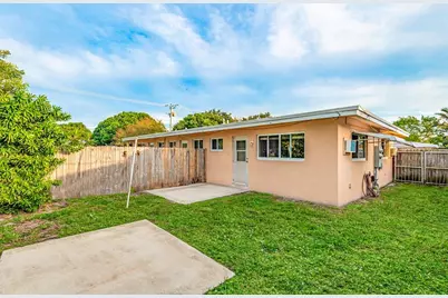 2581 NE 11th Ct, Pompano Beach, FL 33062 - Photo 41