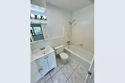 1401 NE 57th Pl, Unit #11, Fort Lauderdale, FL 33334 - Photo 15