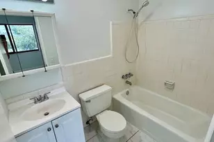 1401 NE 57th Pl, Fort Lauderdale, FL 33334 - Photo 15