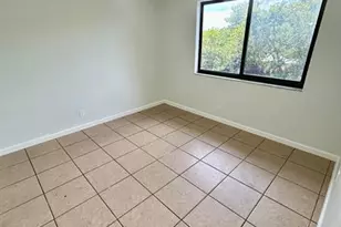 1401 NE 57th Pl, Fort Lauderdale, FL 33334 - Photo 13