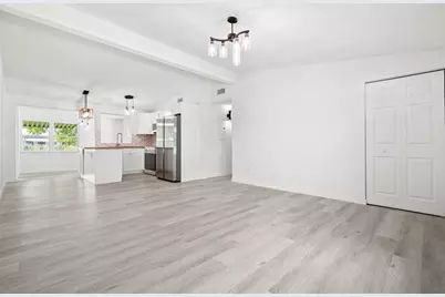 845 SE Airoso Blvd, Port Saint Lucie, FL 34983 - Photo 7