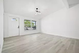 845 SE Airoso Blvd, Port Saint Lucie, FL 34983 - Photo 11