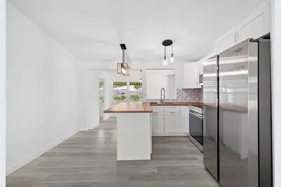 845 SE Airoso Blvd, Port Saint Lucie, FL 34983 - Photo 17