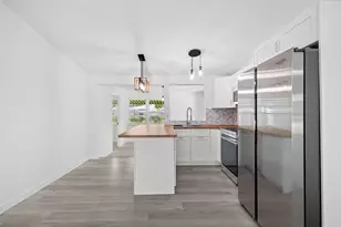 845 SE Airoso Blvd, Port Saint Lucie, FL 34983 - Photo 17