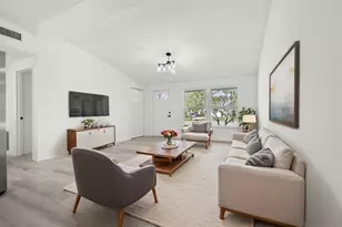 845 SE Airoso Blvd, Port Saint Lucie, FL 34983 - Photo 9