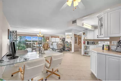 800 NE 195th St, Unit #601, Miami, FL 33179 - Photo 17