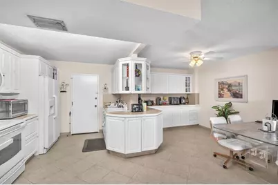 800 NE 195th St, Unit #601, Miami, FL 33179 - Photo 11