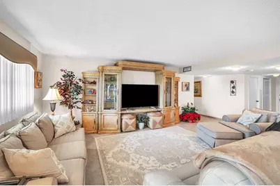 800 NE 195th St, Unit #601, Miami, FL 33179 - Photo 7