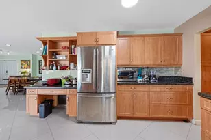 6207 Royal Poinciana Ln, Tamarac, FL 33319 - Photo 5