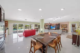 6207 Royal Poinciana Ln, Tamarac, FL 33319 - Photo 9