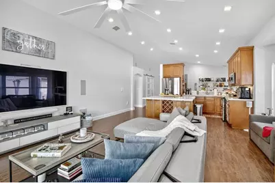 18728 NW 24th Ct, Pembroke Pines, FL 33029 - Photo 13